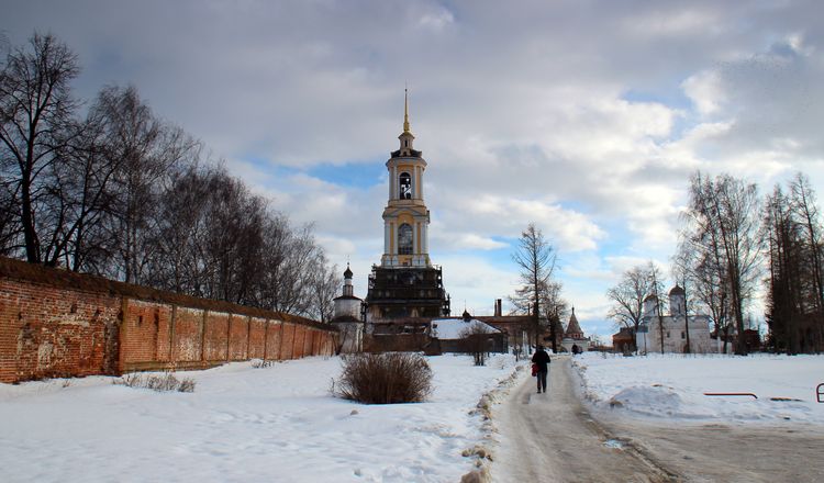 Преподобенская колокольня в Суздале