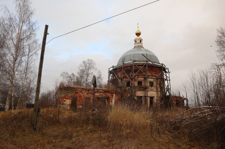 Рождественская церковь в Обжерихе