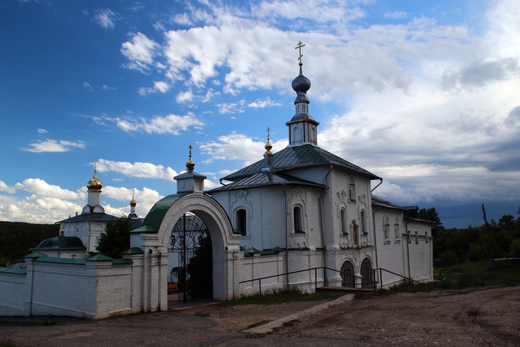 Успенский Косьмин мужской монастырь в селе Небылое