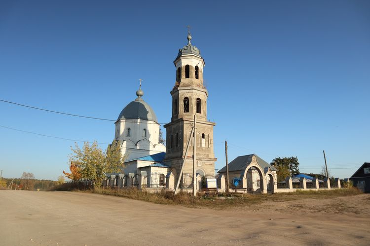 Смоленская церковь в Юже